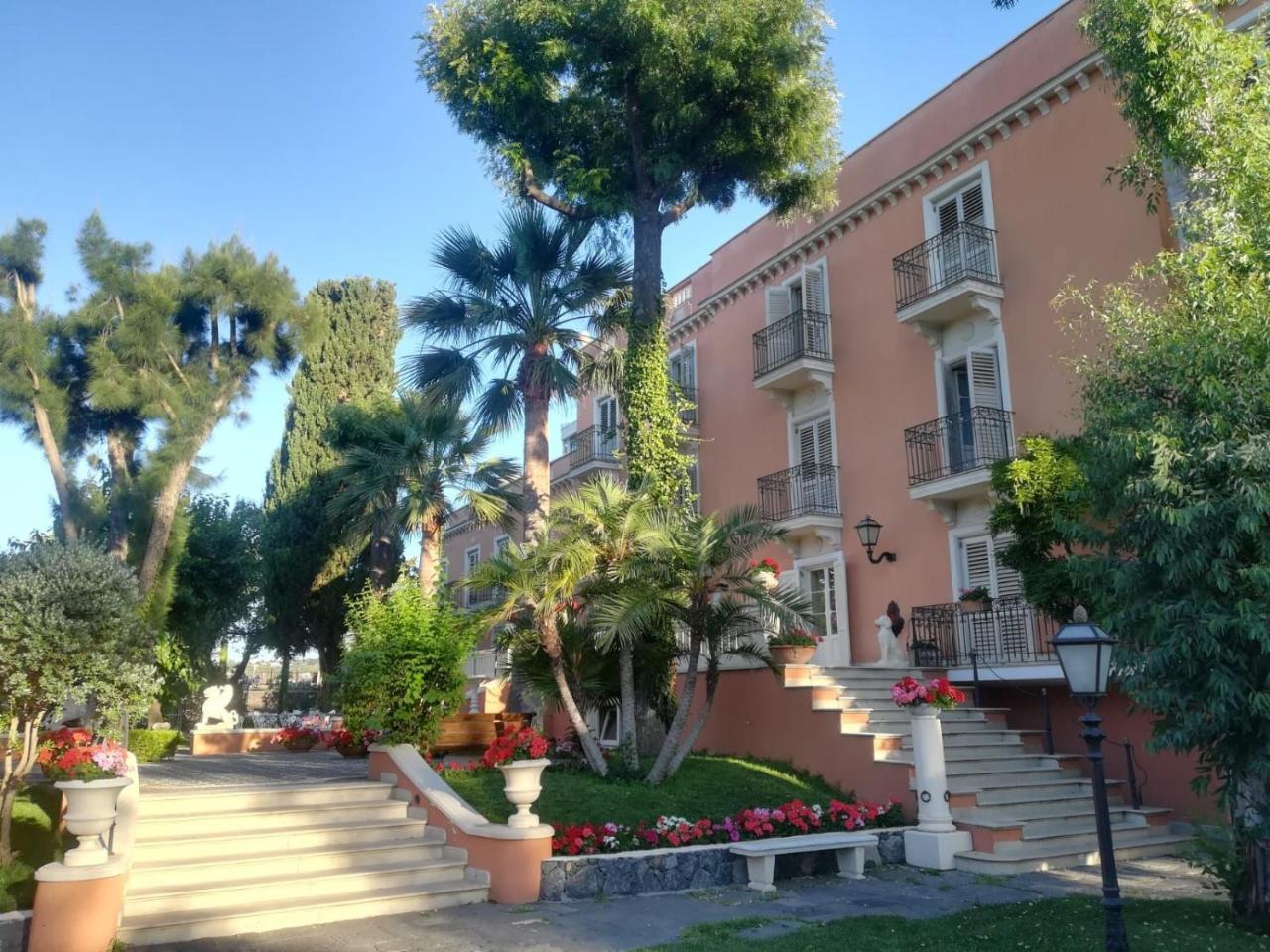 Hotel Villa Paradiso Dell'Etna San Giovanni La Punta Bagian luar foto